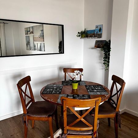Precioso Apartamento Frente A La Playa Торе дел Мар Екстериор снимка