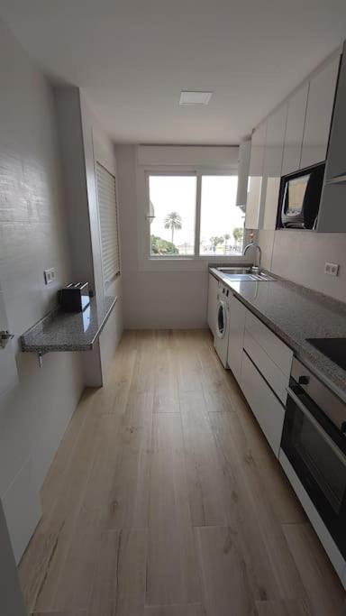 Precioso Apartamento Frente A La Playa Торе дел Мар Екстериор снимка