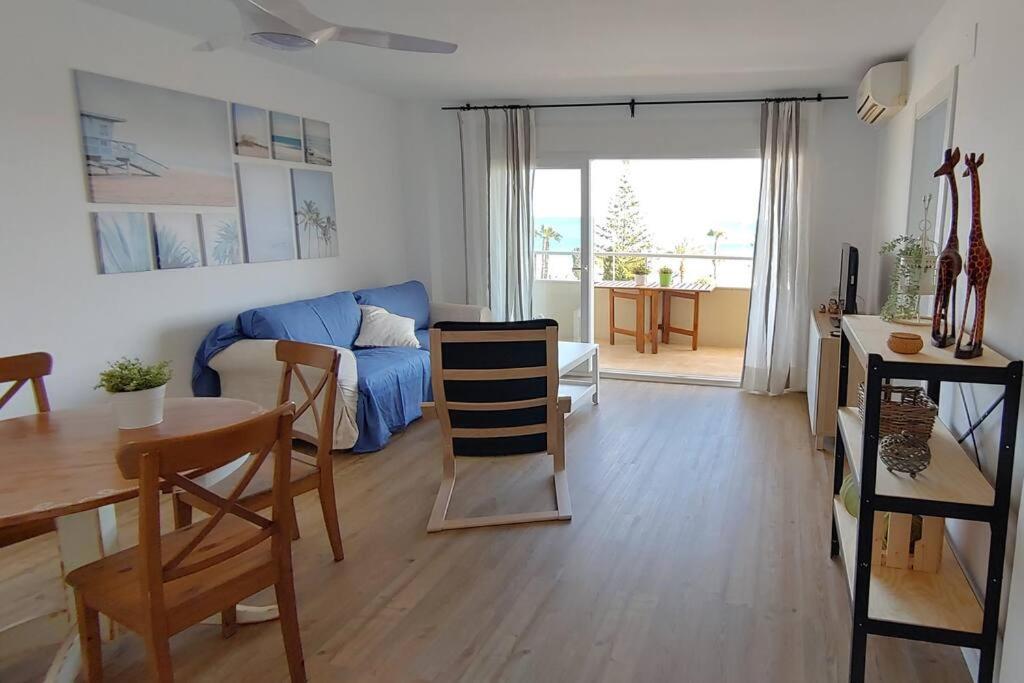 Precioso Apartamento Frente A La Playa Торе дел Мар Екстериор снимка
