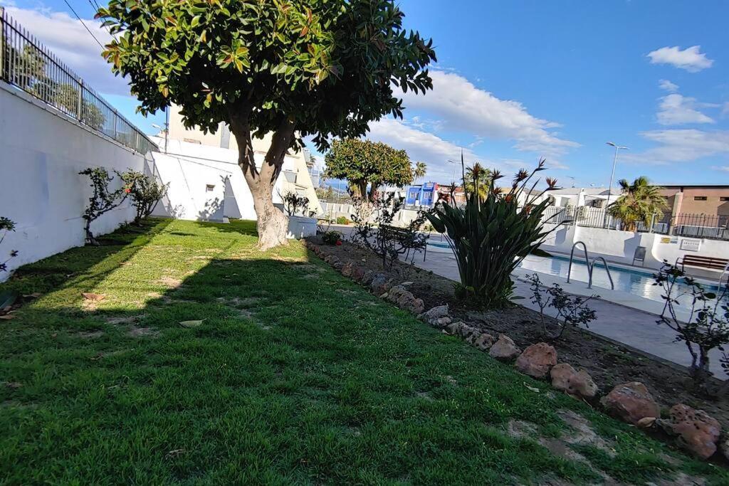 Precioso Apartamento Frente A La Playa Торе дел Мар Екстериор снимка