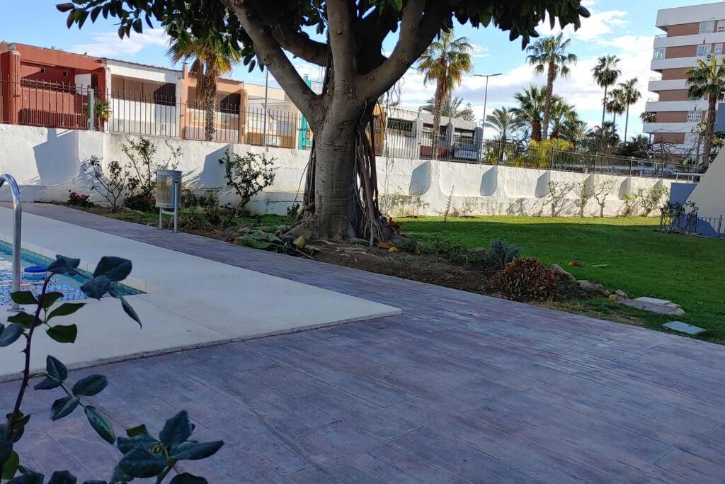 Precioso Apartamento Frente A La Playa Торе дел Мар Екстериор снимка