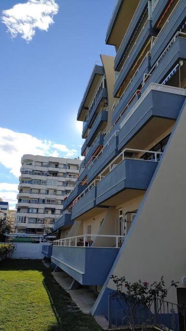 Precioso Apartamento Frente A La Playa Торе дел Мар Екстериор снимка